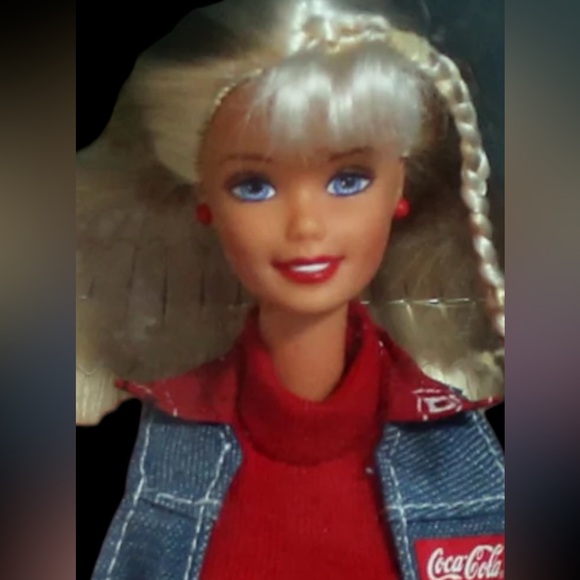 Coca-Cola Picnic Barbie 1997 - no box or accessories ( free with doll purchase) - Picture 8 of 10